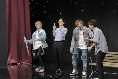 「冗談騎士」のワンシーン。(c)BSフジ