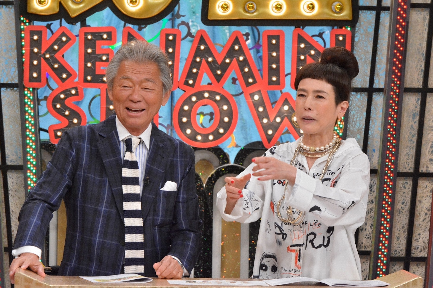 左からみのもんた、久本雅美。(c)読売テレビ