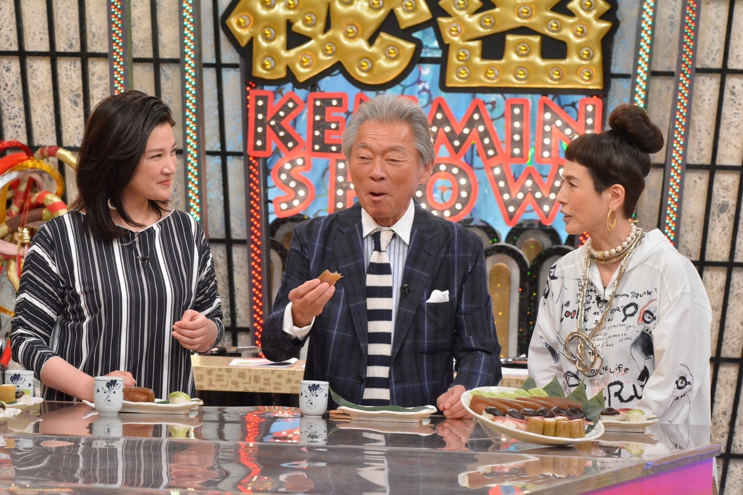 左から島崎和歌子、みのもんた、久本雅美。(c)読売テレビ