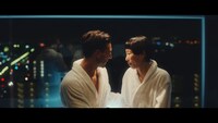 Web動画「変わる女、求めだす男、めっちゃええホテルでのアバンチュール。#瞳ポエム」より。