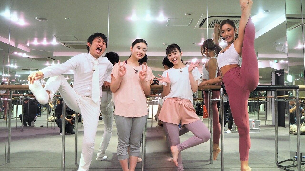「今泉佑唯のオトナ女子～20歳のうちにしておきたいこと」に出演する（左から）NON STYLE石田、安倍乙、今泉佑唯、麻田ゆん。(c)テレビ朝日