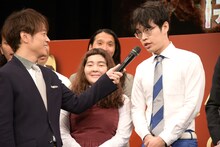 ゆにばーすと陣内智則（左）。