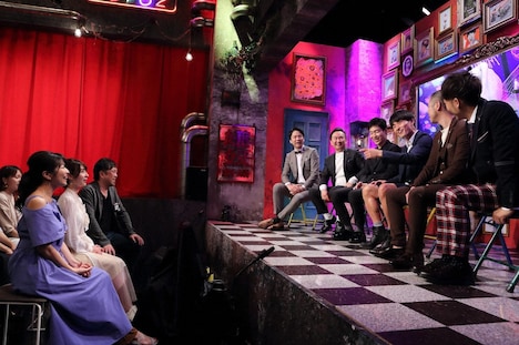 「嫌なテレビ業界人」のコーナーにゲスト出演する三倉茉奈（左端）ら。(c)ABC