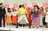 紺野ぶるまにエールを送る“スーパー姉御肌女”こと本日は晴天なり。