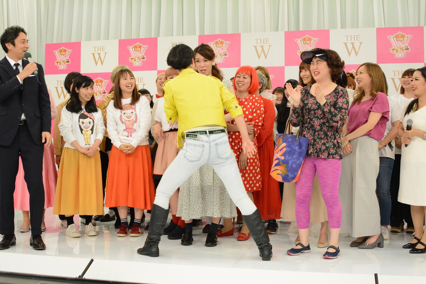 紺野ぶるまにエールを送る“スーパー姉御肌女”こと本日は晴天なり。