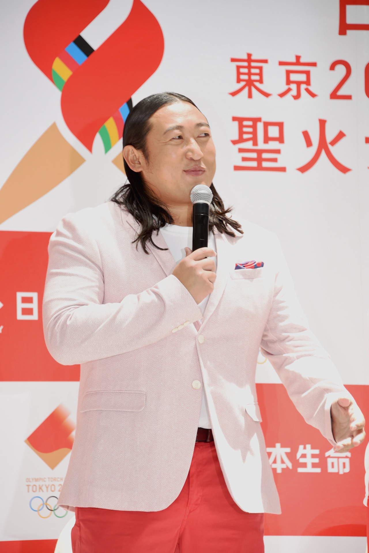 ロバート秋山