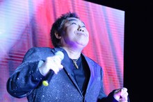 モノマネを披露するコロッケ。