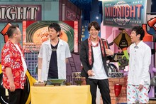 左からブラックマヨネーズ、スマイル。(c)読売テレビ