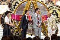 （左から）上白石萌歌、ナイツ、笑福亭鶴瓶。(c)TBS