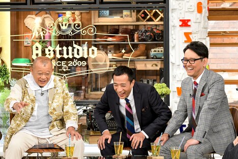 (左から)笑福亭鶴瓶、ナイツ。(c)TBS