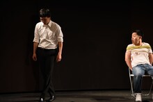 ザ・マミィのコント「囚われの酒井」。