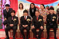 スタジオ出演者たち。(c)フジテレビ
