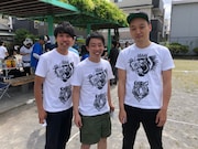 左からタイーク金井、さらば青春の光・森田、みなみかわ。