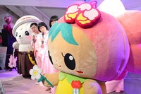 とちはなちゃん（手前）