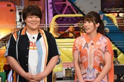 左から杉本美香、吉田沙保里。(c)日本テレビ