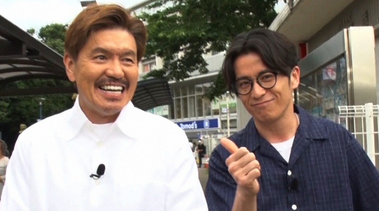 左からヒロミ、オリエンタルラジオ藤森。(c)日本テレビ