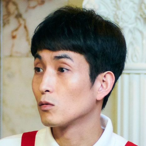 カラテカ矢部 (c)「びしょ濡れ探偵 水野羽衣」製作委員会