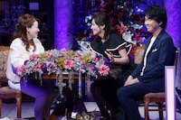 細木かおりの鑑定を受ける宮崎謙介・金子恵美夫妻（右2人）。(c)テレビ東京