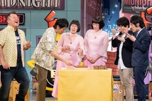 左からブラックマヨネーズ、阿佐ヶ谷姉妹、宮下草薙。(c)読売テレビ