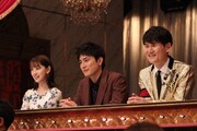 (左から)堀未央奈、間宮祥太朗、南原清隆。(c)フジテレビ