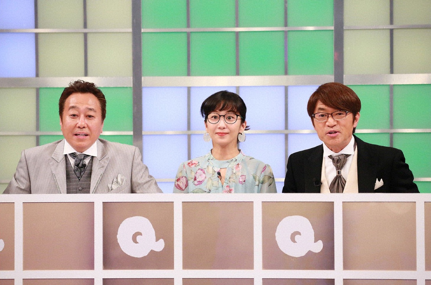 さまぁ～ずと優香（中央）。(c)テレビ朝日