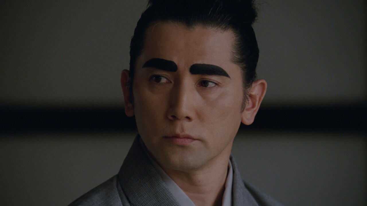 新CM「こころの茶屋 太眉」編のワンシーン。