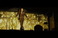 「SAY KOU SHOW」MVより。