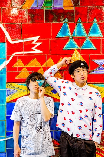 左からジャパネーズ・ウネモトモネ、真夜中クラシック・タケイユウスケ。