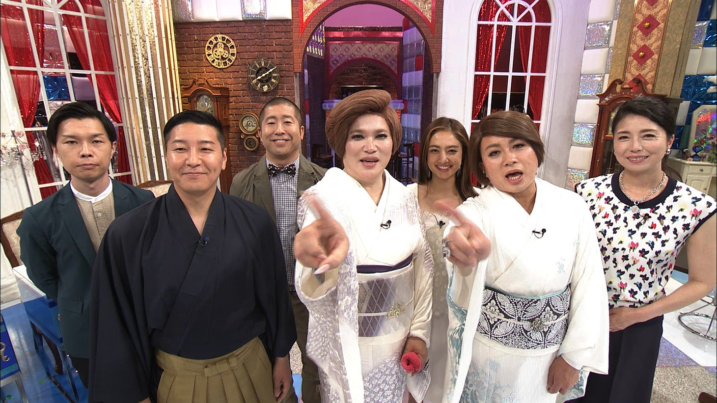 「タイム調ベル！時間どんだけ？」に出演する（前列左から）チョコレートプラネット長田、IKKO、チョコレートプラネット松尾、（後列左から）ハライチ、谷まりあ、高橋ひとみ。(c)テレビ朝日
