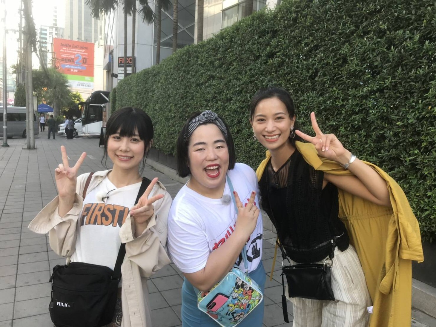 「妄想オンナ旅inタイ」で3人旅を繰り広げる（左から）有村藍里、ゆりやんレトリィバァ、高橋ユウ。(c)関西テレビ
