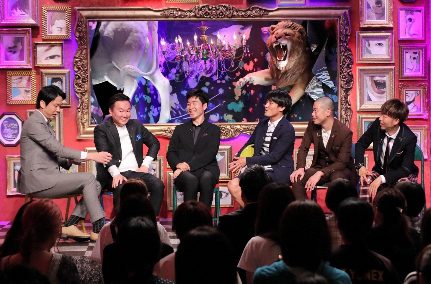 （左から）かまいたち、ジャルジャル、アキナ。(c)ABC