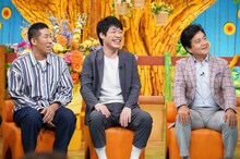 左から麒麟、堀尾正明。(c)日本テレビ