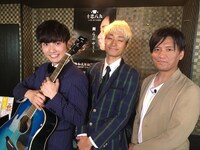 左からラニーノーズ、ヤナギブソン。(c)読売テレビ