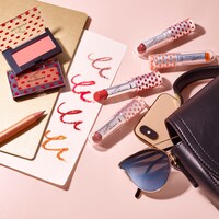 「naomi for shu uemura コレクション」製品イメージ