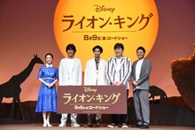 左から門山葉子、江口洋介、賀来賢人、佐藤二朗、ミキ亜生。