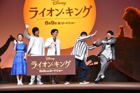 フォトセッション中の様子。