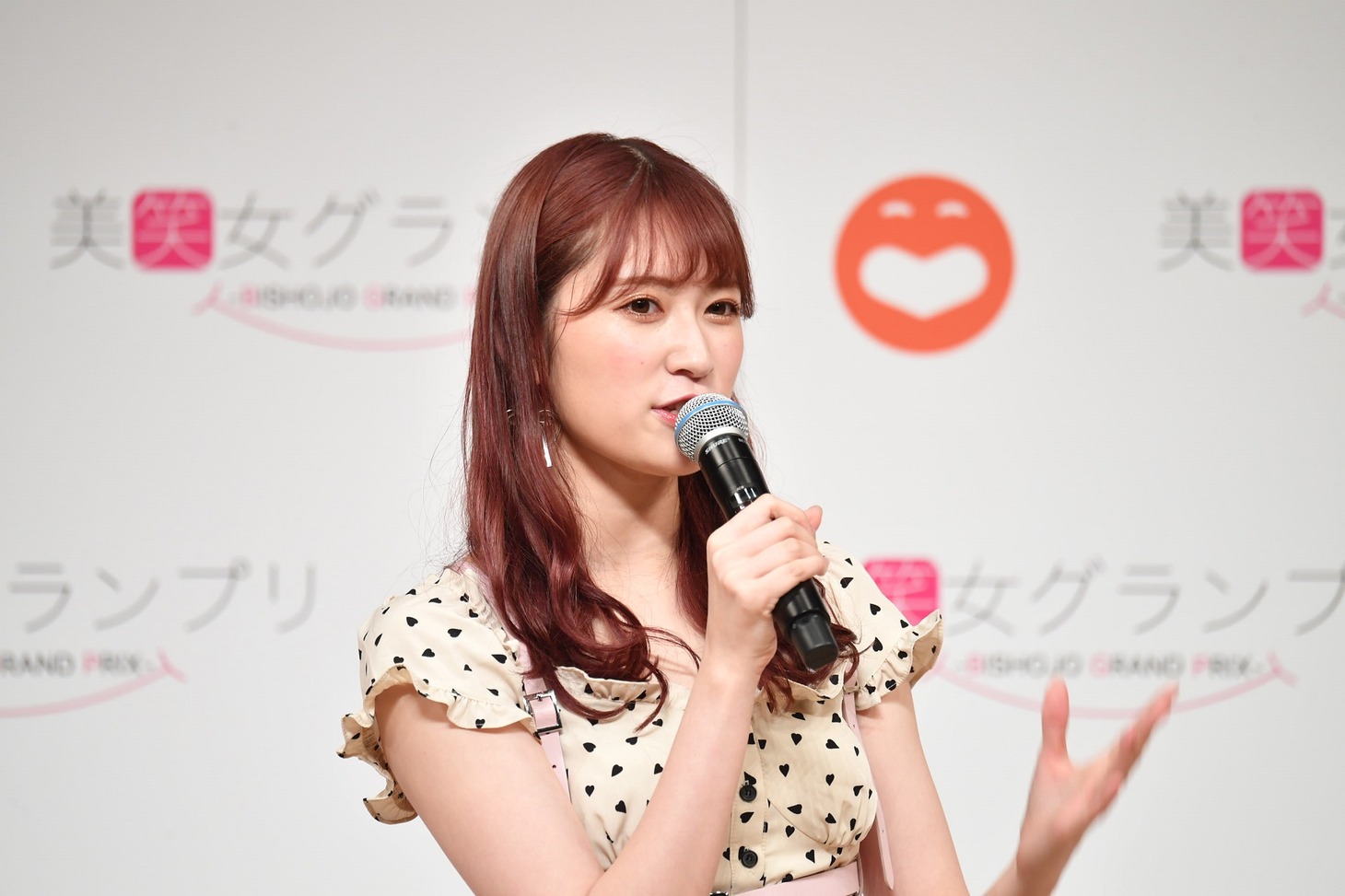 吉田朱里