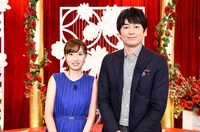 （左から）伊東楓アナ、博多大吉。(c)TBS