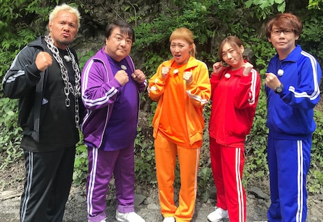 左から真壁刀義、彦摩呂、丸山桂里奈、須田亜香里（SKE48）、三四郎・小宮。(c)テレビ東京