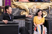 左から有吉弘行、小池美由。(c)日本テレビ