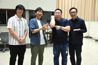 東京03とドランクドラゴン塚地（左から3人目）。