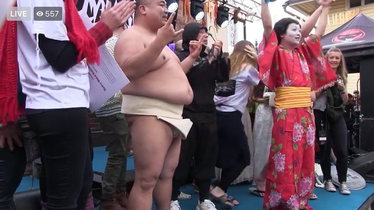 優勝したGIGA BODY, METAL, from JAPAN。（@heavymetalknittingのFacebookより。）