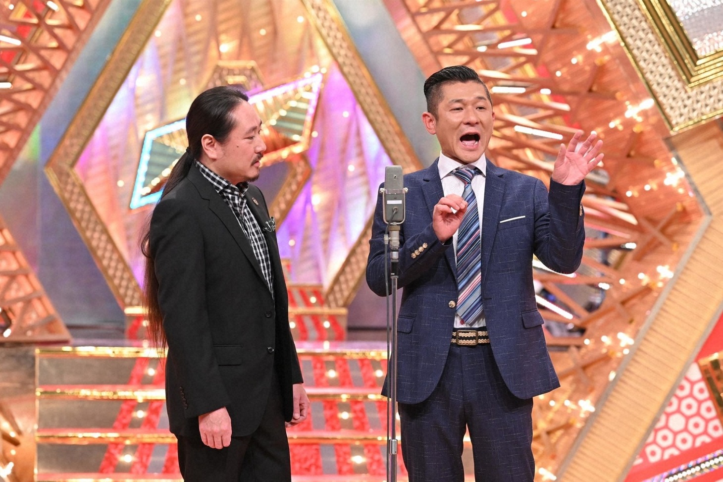 笑い飯 (c)ABC