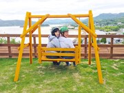 たんぽぽ川村(左)と出川哲朗(右)。