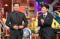 左からヒロミ、フットボールアワー後藤。(c)日本テレビ