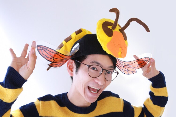 かにゃ丸沢丸が命がけで解説するスズメバチ丸わかり本 発売記念イベント開催 お笑いナタリー