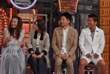 左から西山茉希、鈴木紗理奈、島田秀平、勝俣州和。