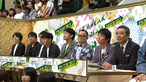 民放の番組スタッフを含む審査員たち。(c)フジテレビ