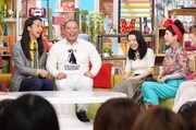 左からトム・ブラウン、上白石萌音、久本雅美。(c)日本テレビ
