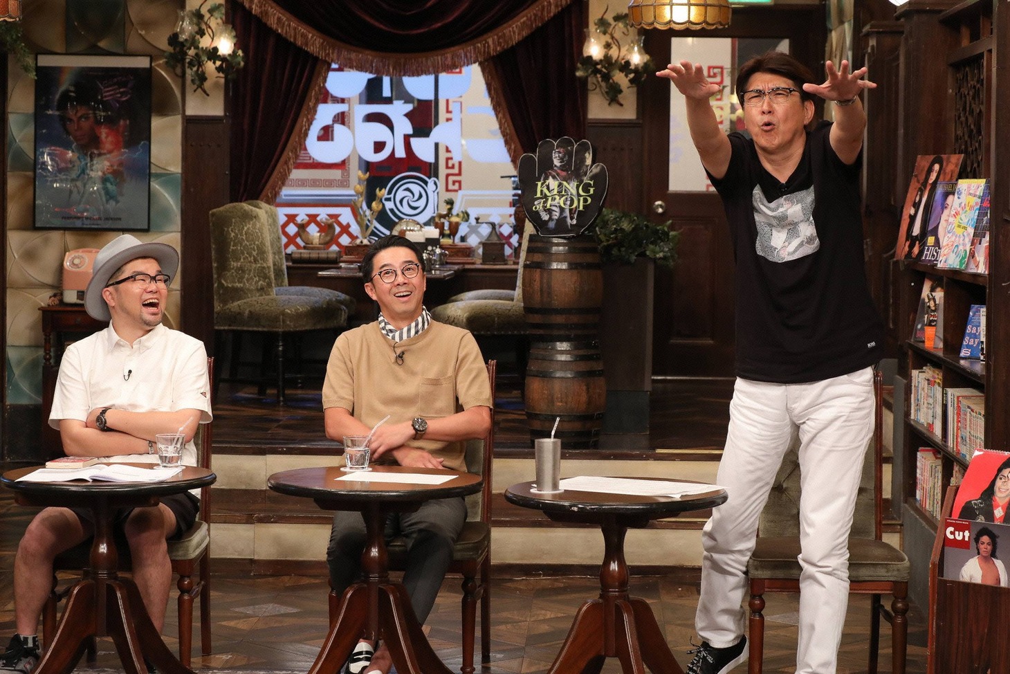 （左から）西寺郷太、おぎやはぎ矢作、石橋貴明。(c)フジテレビ